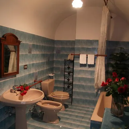 Le Petit Chateau Frühstückspension Dolceacqua