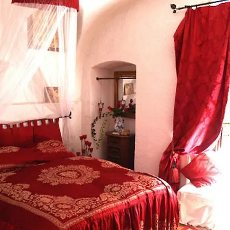 Le Petit Chateau Dolceacqua